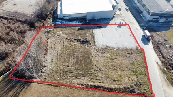 terreno edificabile in vendita a Pocapaglia in zona Macellai