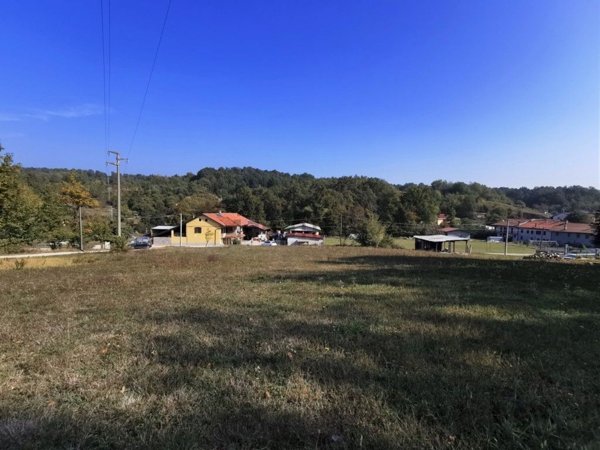 casa indipendente in vendita a Pocapaglia in zona Saliceto