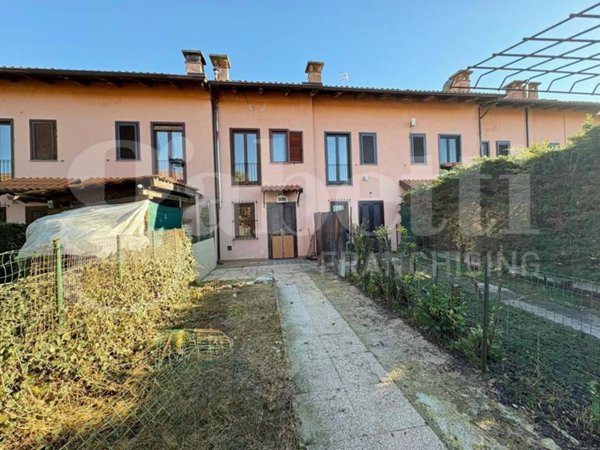 casa indipendente in vendita a Pocapaglia in zona America dei Boschi
