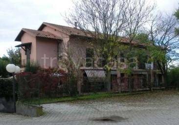 casa indipendente in vendita a Pocapaglia