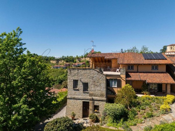 casa indipendente in vendita a Pocapaglia