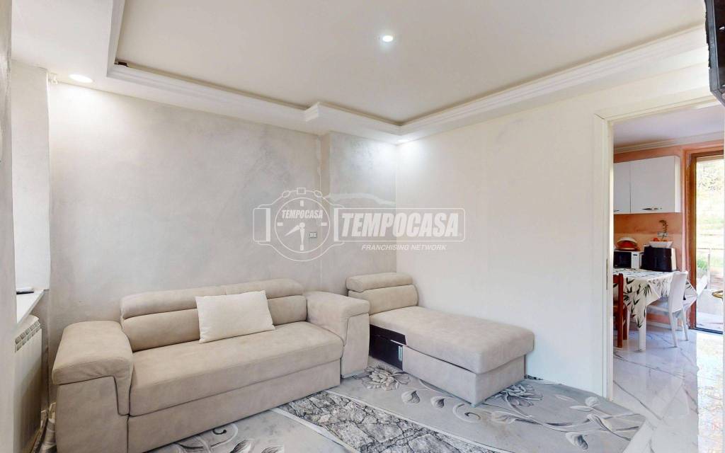 casa indipendente in vendita a Pocapaglia in zona Macellai