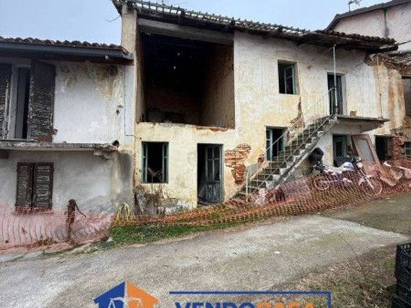 casale in vendita a Pocapaglia