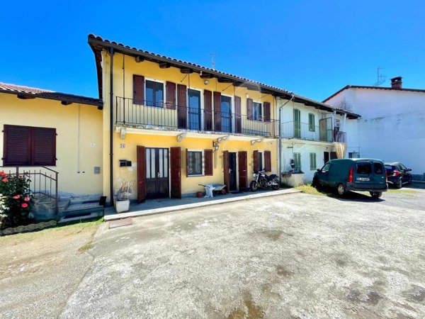 casa indipendente in vendita a Pocapaglia