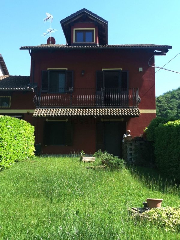 casa indipendente in vendita a Pocapaglia