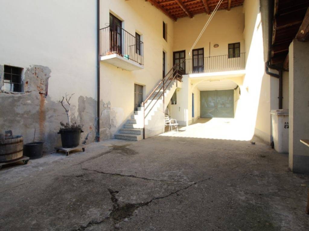 casa indipendente in vendita a Pocapaglia