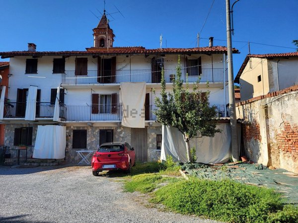 casa indipendente in vendita a Pocapaglia