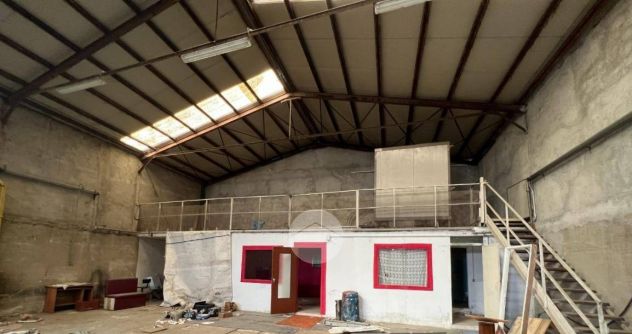 locale commerciale in vendita a Polonghera