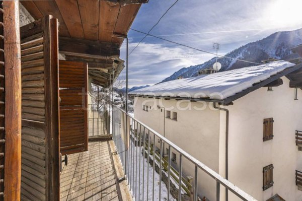 attico in vendita a Pontechianale in zona Genzana