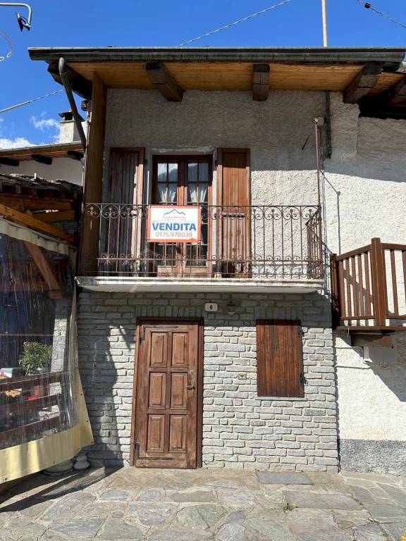 casa indipendente in vendita a Pontechianale