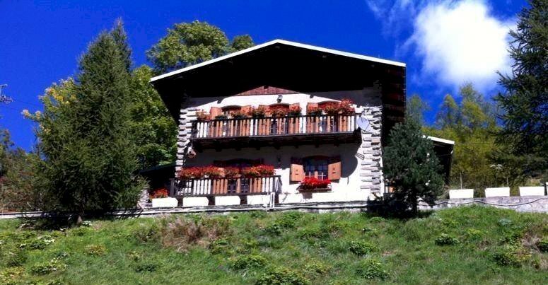 casa indipendente in vendita a Pontechianale in zona Maddalena