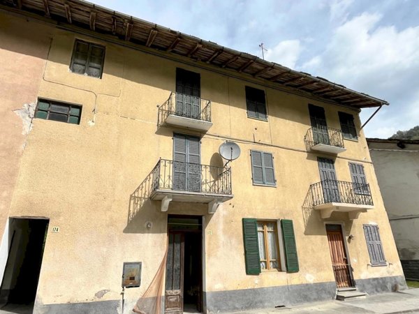 appartamento in vendita a Pradleves