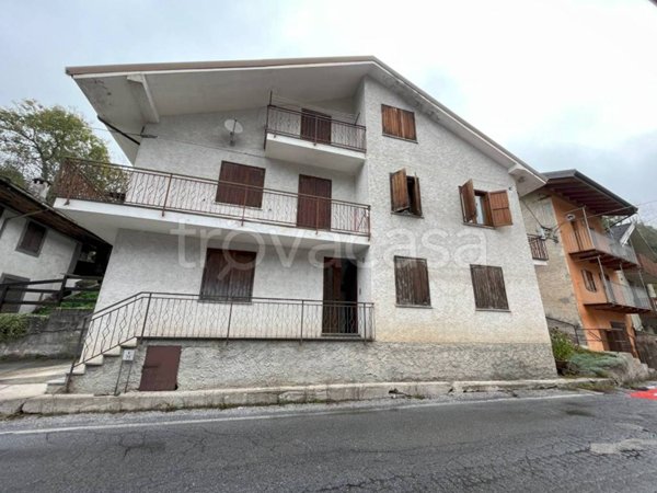 appartamento in vendita a Prazzo in zona Maddalena