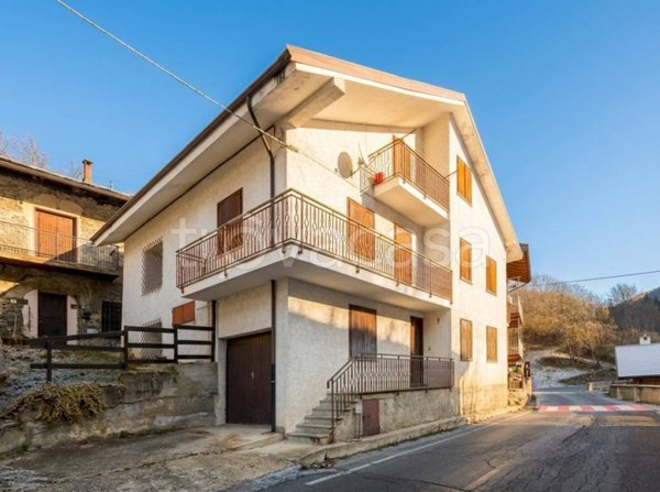appartamento in vendita a Prazzo in zona Maddalena