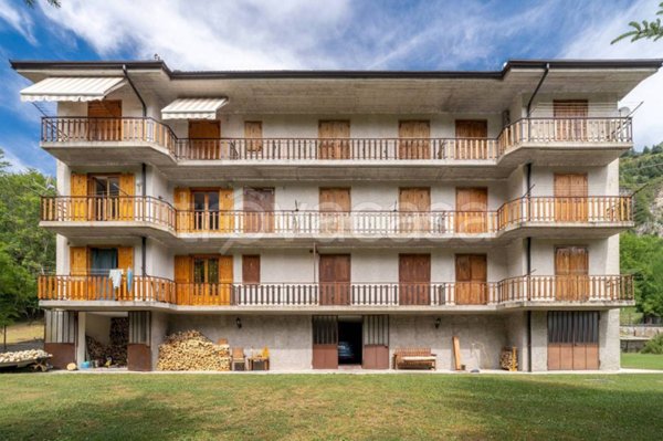 appartamento in vendita a Prazzo in zona Prazzo Superiore