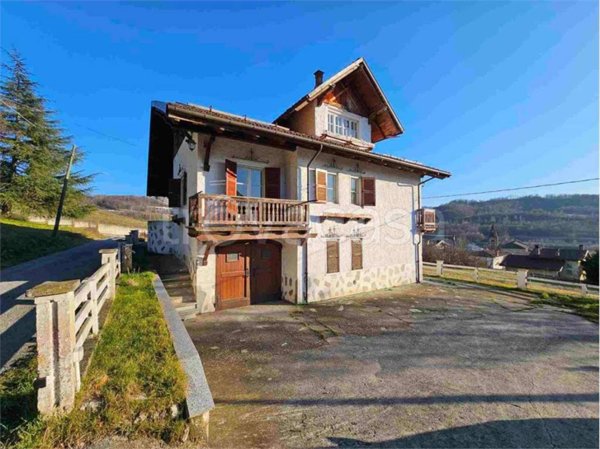 casa indipendente in vendita a Priero