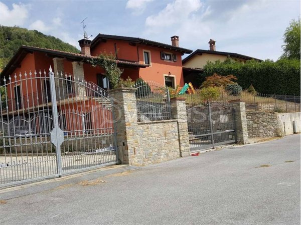 casa indipendente in vendita a Priero