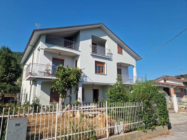 casa indipendente in vendita a Priero