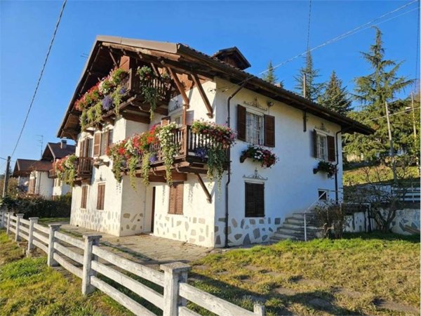 casa indipendente in vendita a Priero
