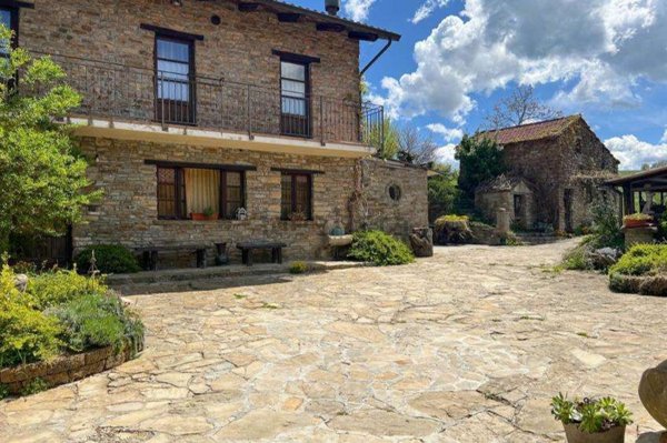 casa indipendente in vendita a Prunetto