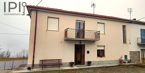 casa indipendente in vendita a Prunetto in zona Sotto la Rocca