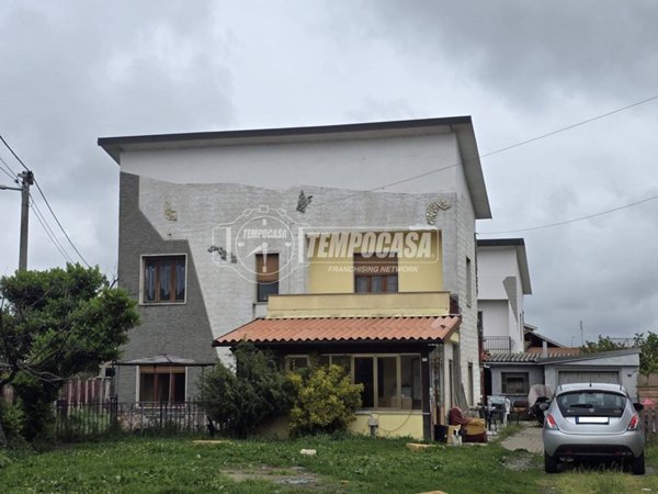 casa indipendente in vendita a Racconigi
