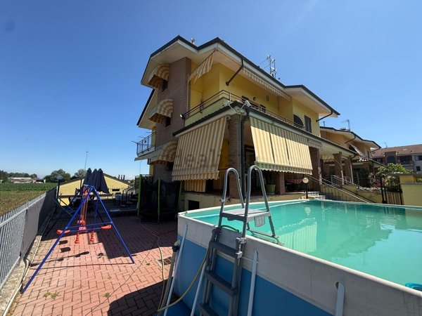 casa indipendente in vendita a Racconigi