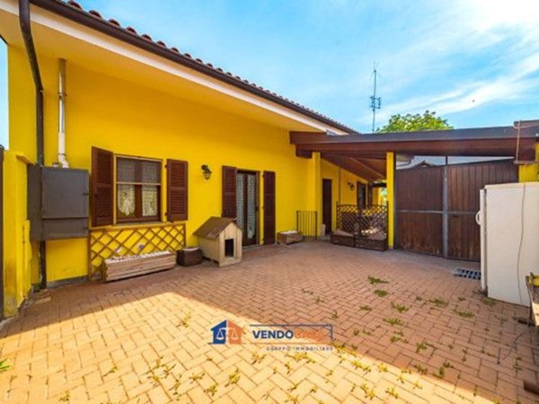 casa indipendente in vendita a Racconigi in zona Tagliata