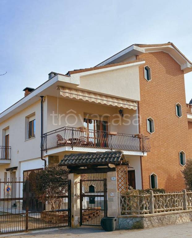 casa indipendente in vendita a Racconigi