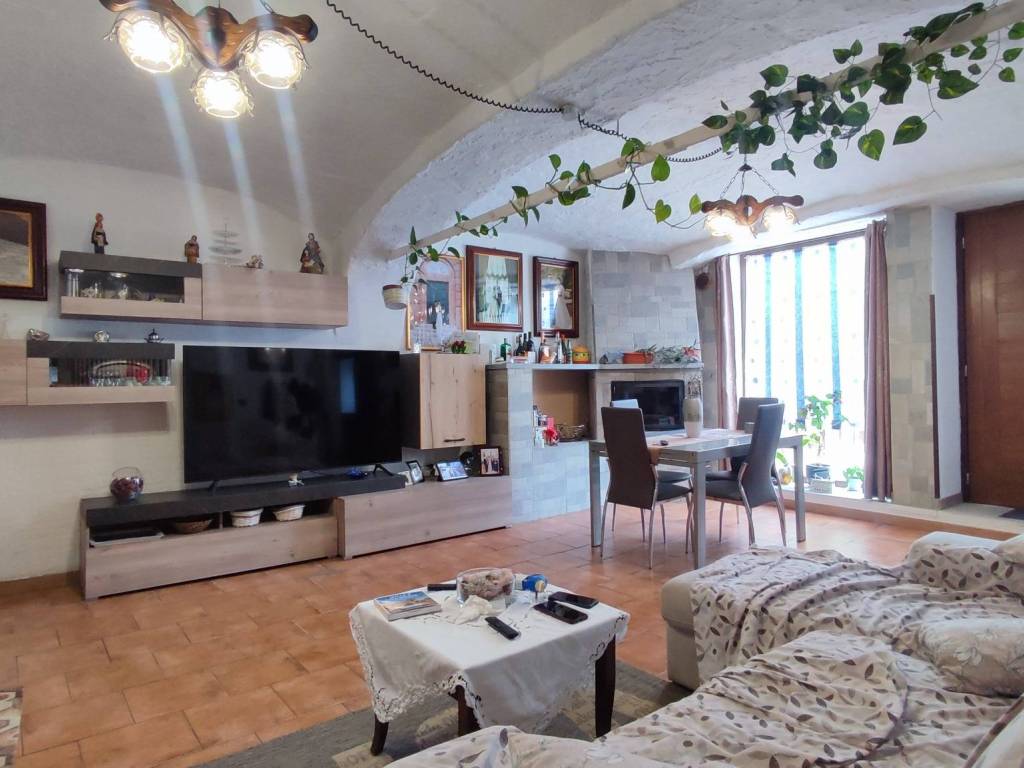 appartamento in vendita a Revello