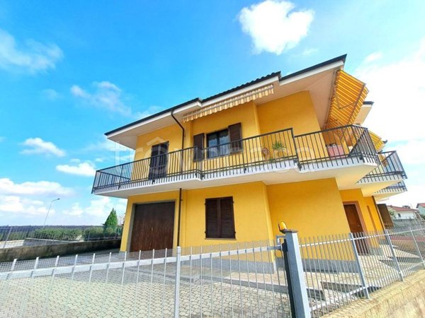 appartamento in vendita a Revello