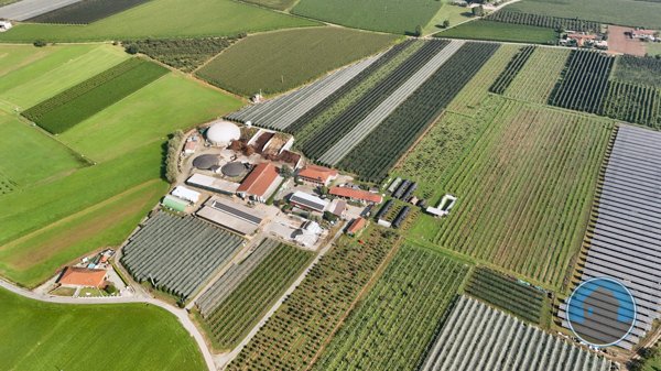 casale in vendita a Revello