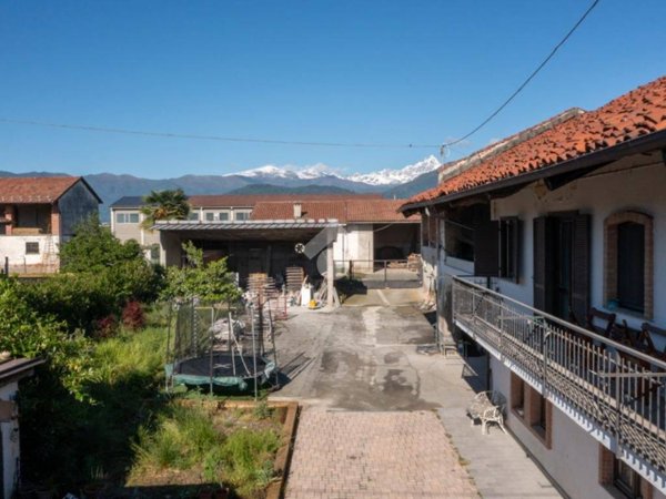 casa indipendente in vendita a Revello in zona San Firmino