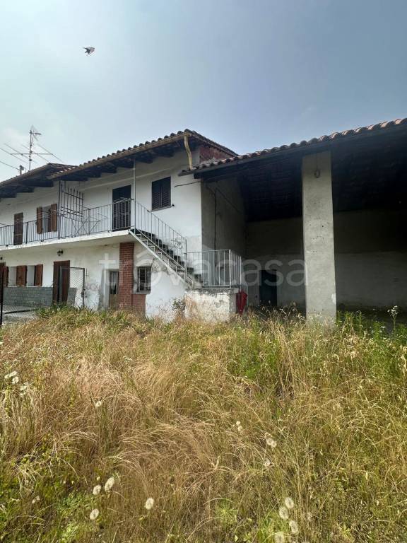casa indipendente in vendita a Revello in zona Campagnole