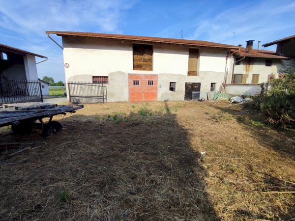 casa indipendente in vendita a Revello