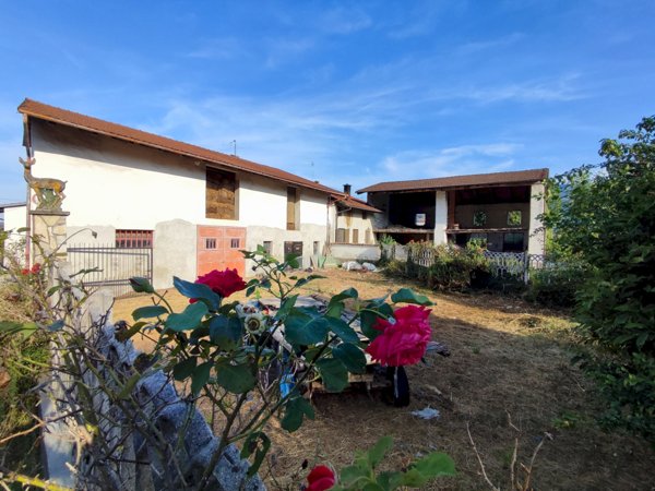 casa indipendente in vendita a Revello