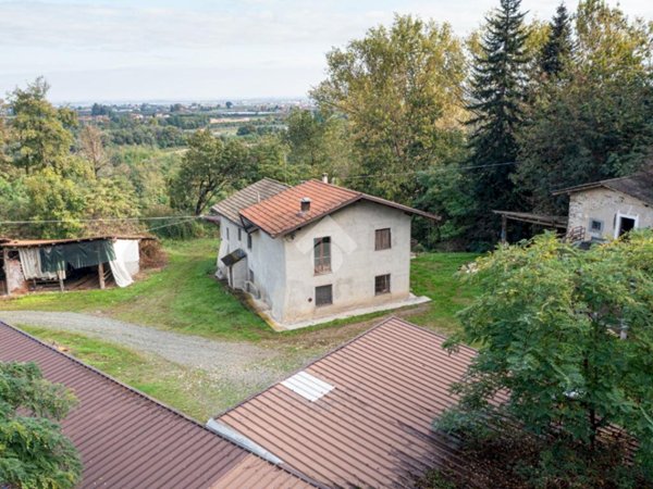 casa indipendente in vendita a Revello in zona San Pietro