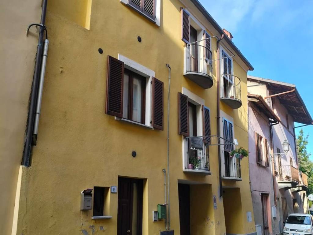 appartamento in vendita a Revello