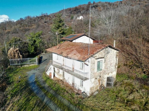 casa indipendente in vendita a Revello in zona Morra San Martino