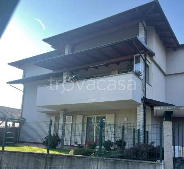 appartamento in vendita a Revello in zona Dietro Castello