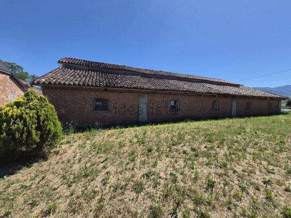 casa indipendente in vendita a Revello in zona Campagnole