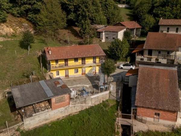 casa indipendente in vendita a Rifreddo