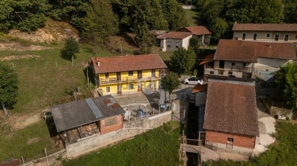 casa indipendente in vendita a Rifreddo