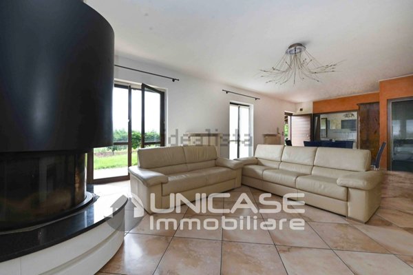 casa indipendente in vendita a Rifreddo