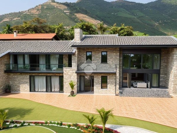 casa indipendente in vendita a Rifreddo