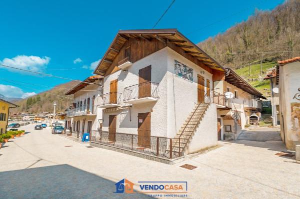 casa indipendente in vendita a Rittana