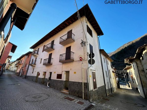 appartamento in vendita a Roaschia