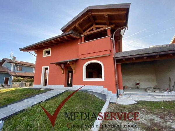casa indipendente in vendita a Robilante
