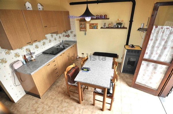 appartamento in vendita a Robilante in zona Montasso