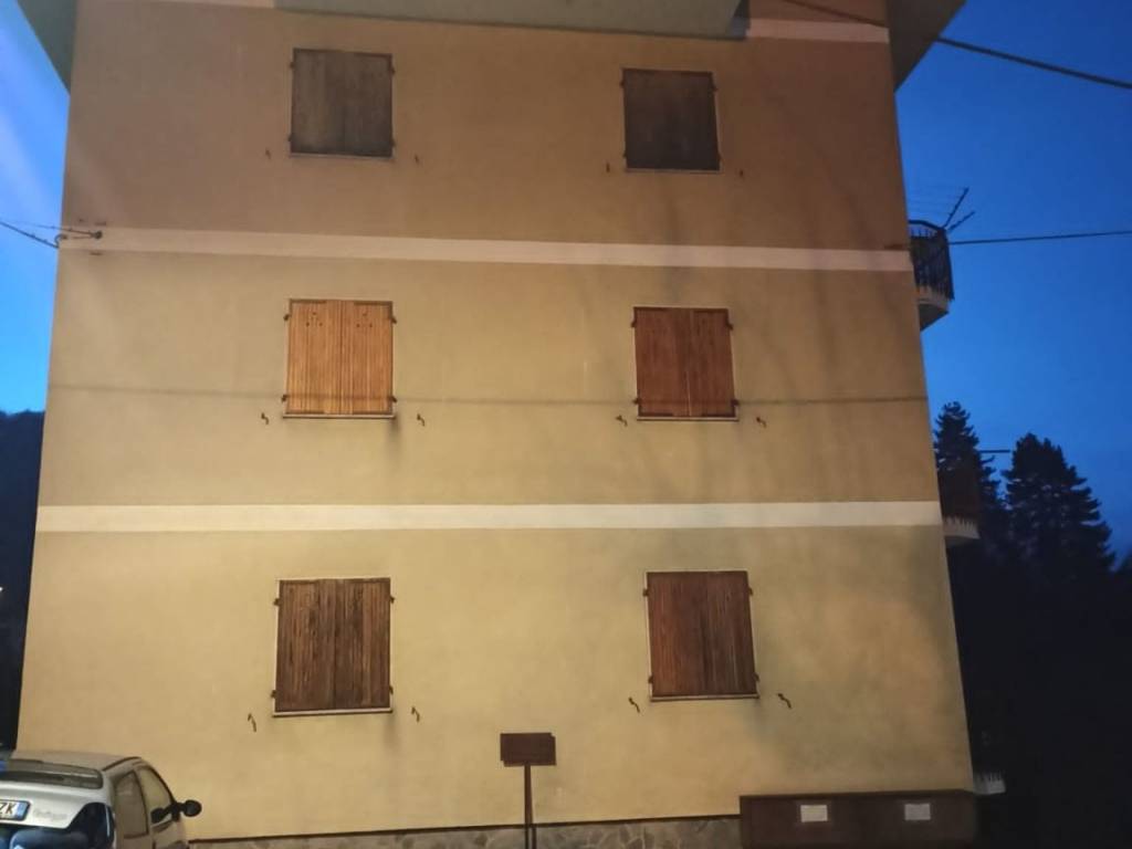 appartamento in vendita a Roburent